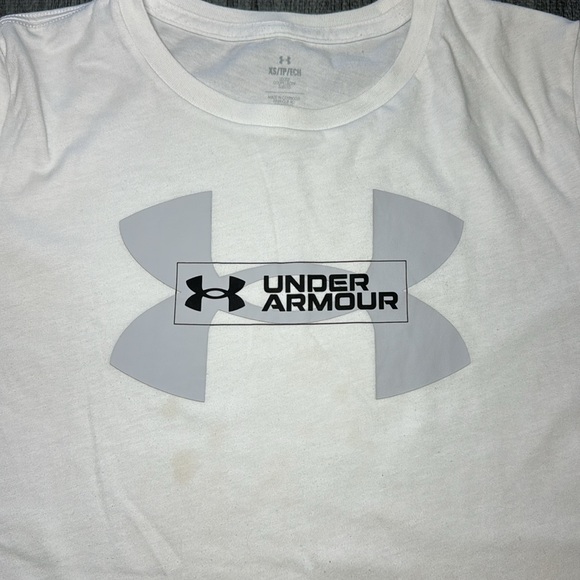 Under Armour White Short Sleeved Tee - Women Size XS - Picture 2 of 5